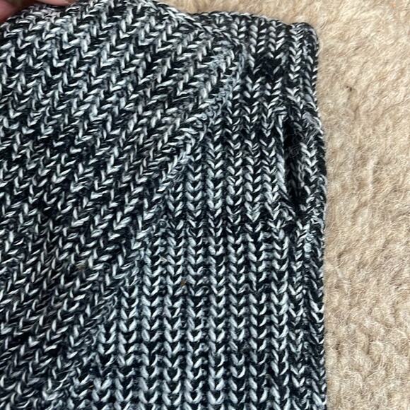Rebecca Minkoff Winter Beanie and Arm Warmer Set Black Knit One‎ Size
